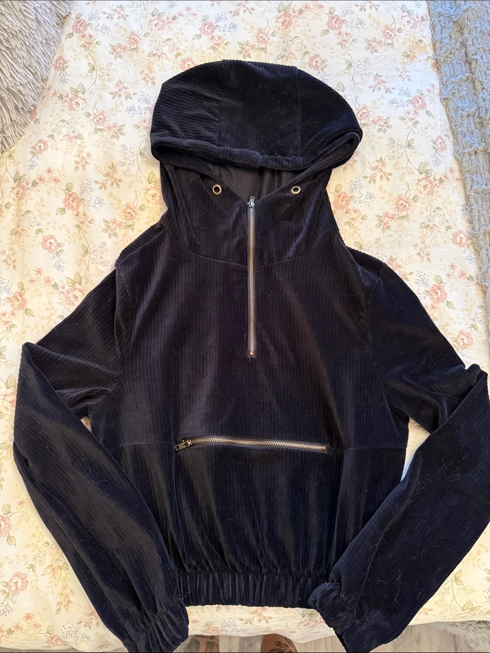 Women’s Hooded Corduroy Pullover Jacket - Black